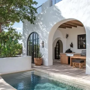 Charming Oasis: Modern Spanish House by the Pool
