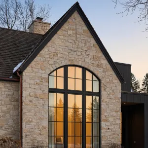 Warm Stone Cottage With Lofty Arch
