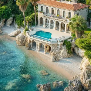 Luxurious Cliffside Villa in Italy