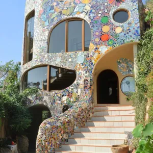 Mosaic Marvel: A Colorful Showstopper
