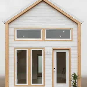 Petite Palace with Potted Pizzazz