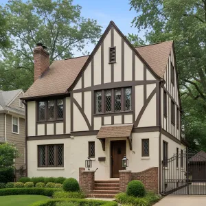 Diamond-Paned Tudor with Brick Whisper
