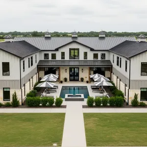 U-Shaped Luxury: Barnyard Elegance Unleashed