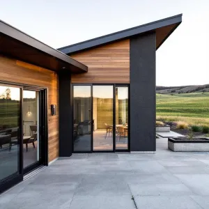 Striking Skillion Roof and Scenic Splendor