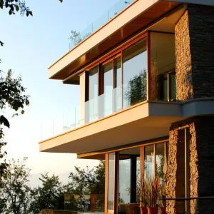 Cliffside Modernist Villa