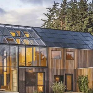 Luxurious Sunlit Lodge