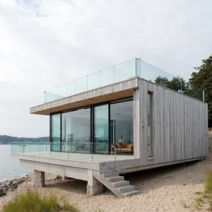 Dune-Perched Glassboard Retreat