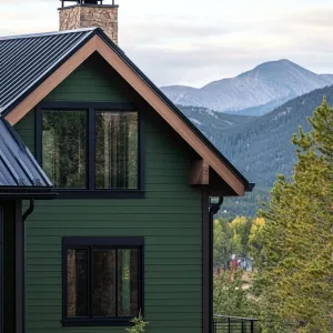 Green Gables Retreat Amidst Alpine Serenity