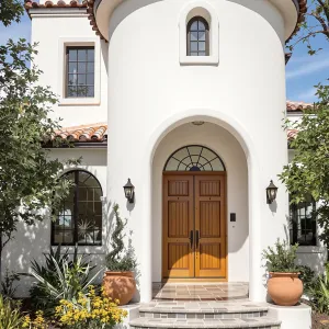 Circular Charm: A Spanish Home Odyssey