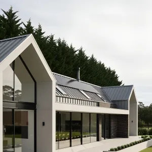 Gable Glamour: The Australian Haven