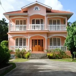 Peach-Colored Paradise: A Colonial Delight