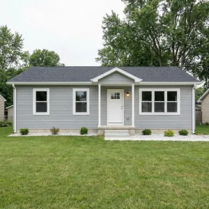 Simple Gray Ranch With Bright Trim