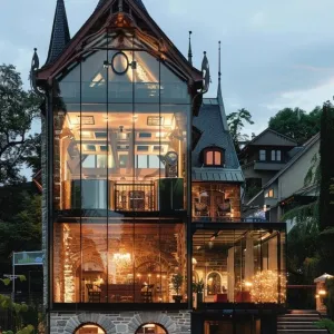 Neo-Gothic Base, Transparent Upper Levels