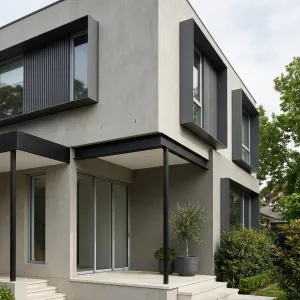 Graphite-Framed Courtyard Minimalist Home