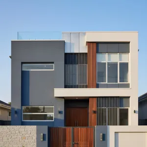 A Symphony of Simplicity: The Grounded Retreat