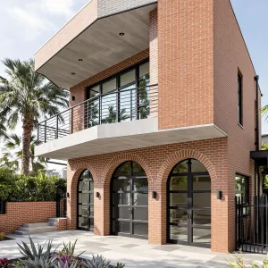 Red Brick Reverie: The Modernist Oasis