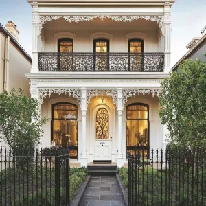 Preview of Victorian Flair with a Melbourne Air