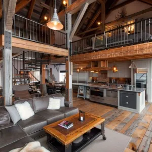 Rustic Barn, High-tech Loft