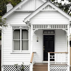 A Dainty Victorian Jewel in Melbourne