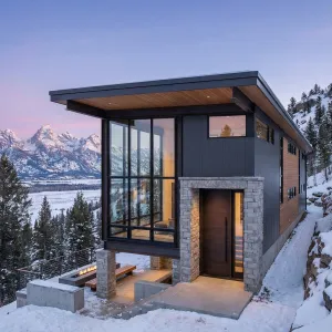 Cantilevered Summit Loft With Glacier Views