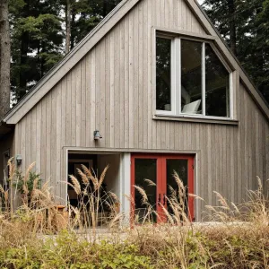 Cabin Couture: Nature’s Wooden Chic