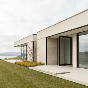 Lakeside Horizon Villa With Open Plan