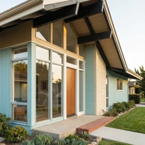 Skyline Gable Retro Front Refresh