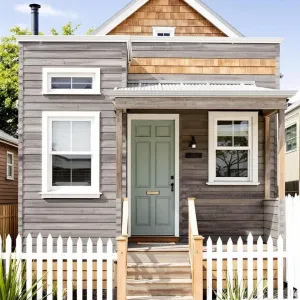Cozy Coastal Cabin