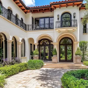 Arched Elegance and Sunlit Splendor