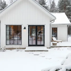 Monochrome Gable With Ebony Grids