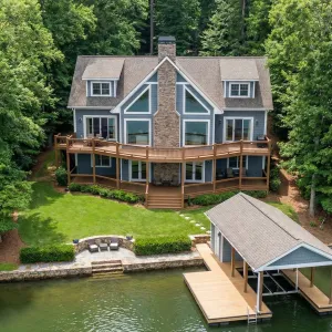 Forestframe Chalet Over Emerald Cove