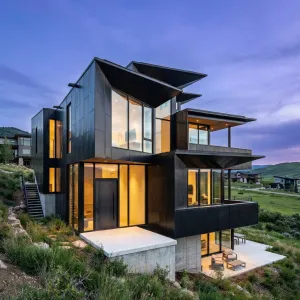 Steel Peak Mountainside Living