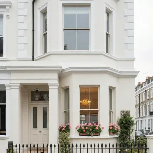 Refined Edwardian Townhouse With Bay Windows