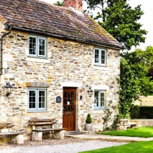 Fetching Stone Cottage With a Splash of Cozy