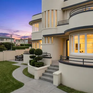 Twilight Oceanliner Terrace Home