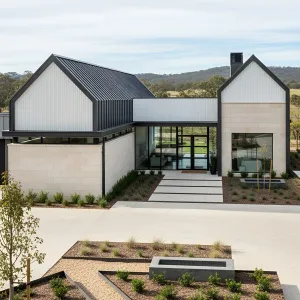 Dreamy Abode of Contemporary Elegance