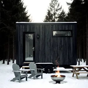 Charcoal Hideaway on Snowy Wheels