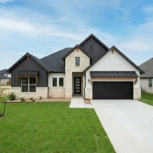 Modern Farmhouse Stone Contrast Elevation
