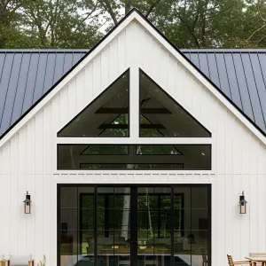 Barnside Reverie: A Glassy Getaway