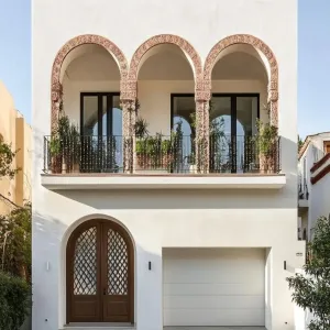 Preview of Elegant Arched Facade with a Touch of Nature