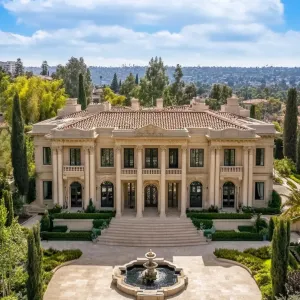 Golden Majesty on Marble Drive