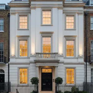 Portland Stone Grand Townhouse Classic