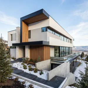 Elevated Horizon House On The Slope